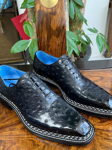 AGITAYITI-Style: Ostrich Lover-Black Lakayanm'